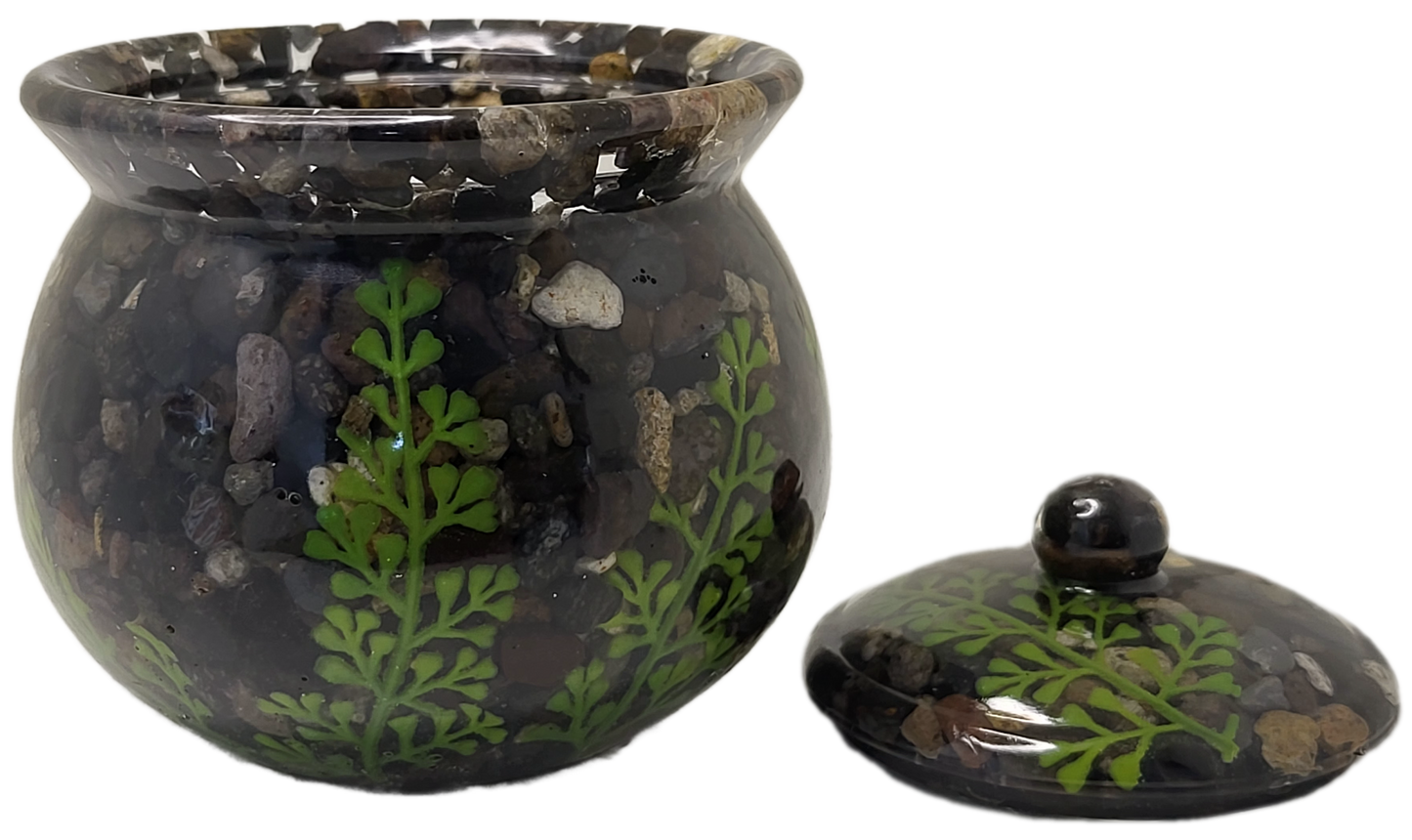 Rock pot with lid