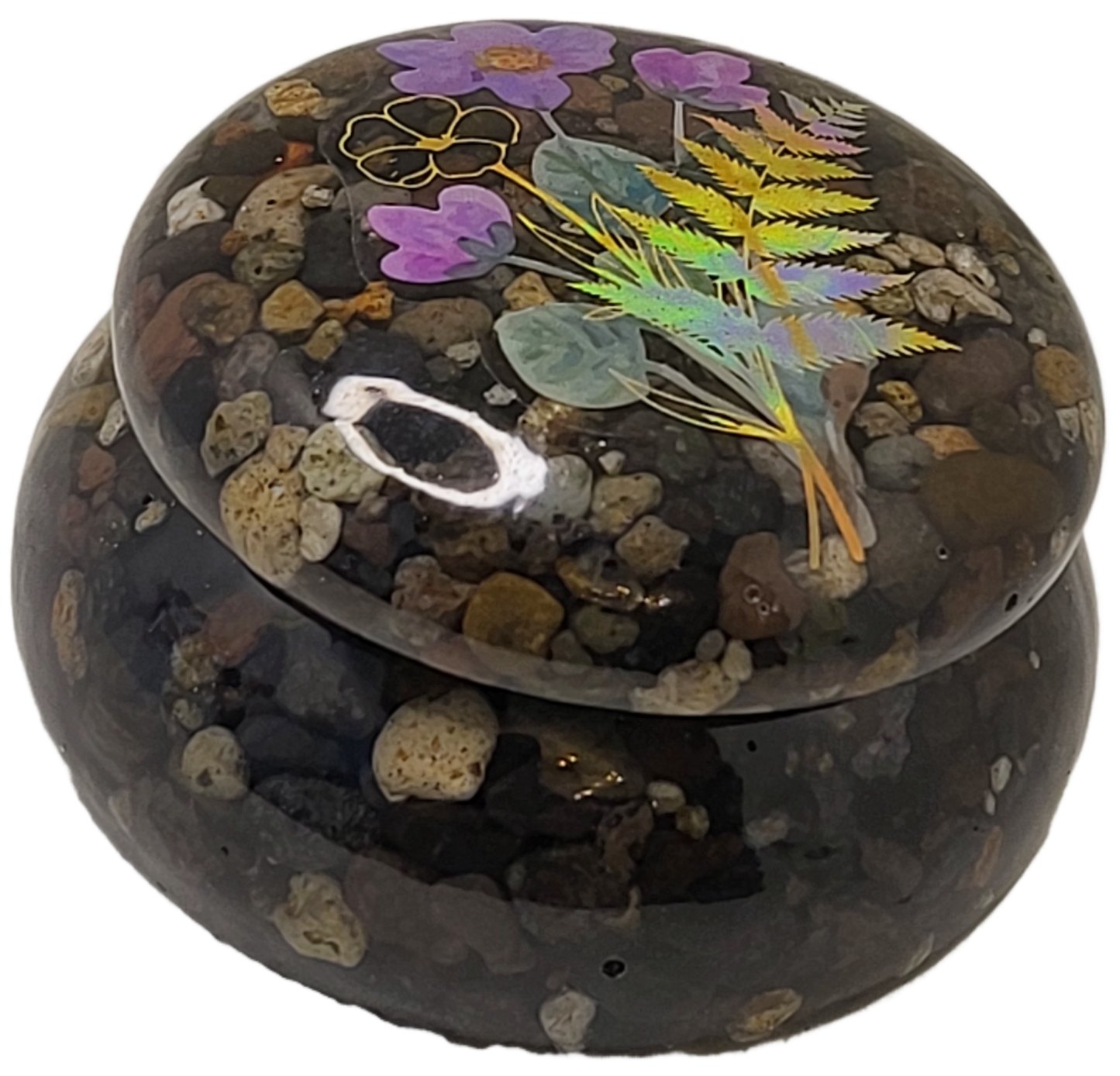 Pot with lid