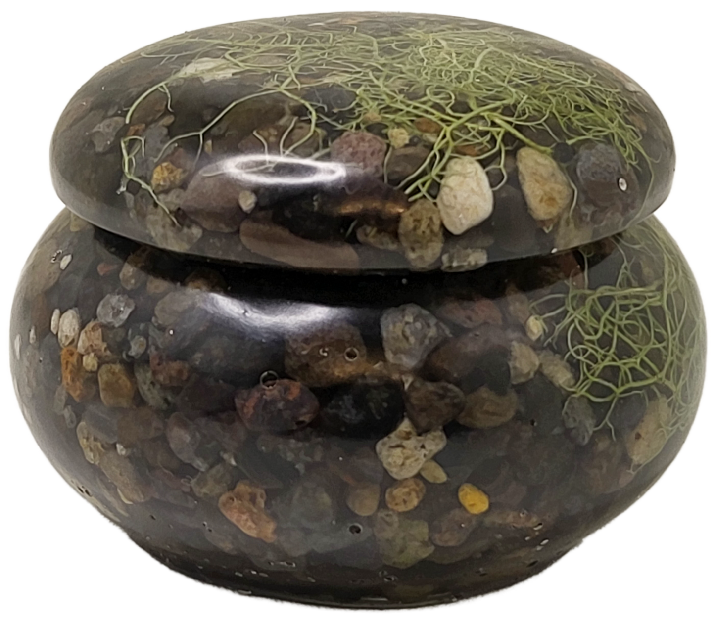 Pot with lid