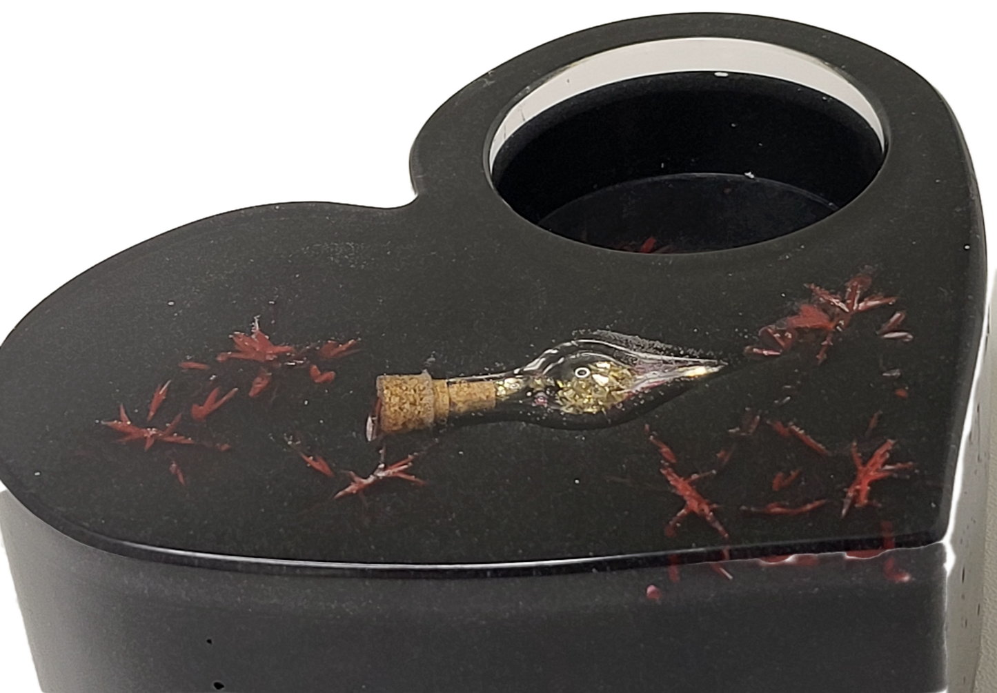 Tealight heart holder