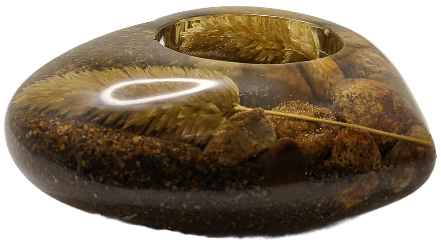 Tealight heart holder