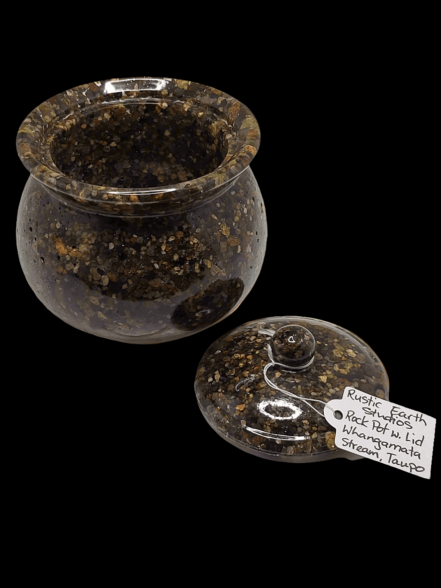 Rock pot with lid