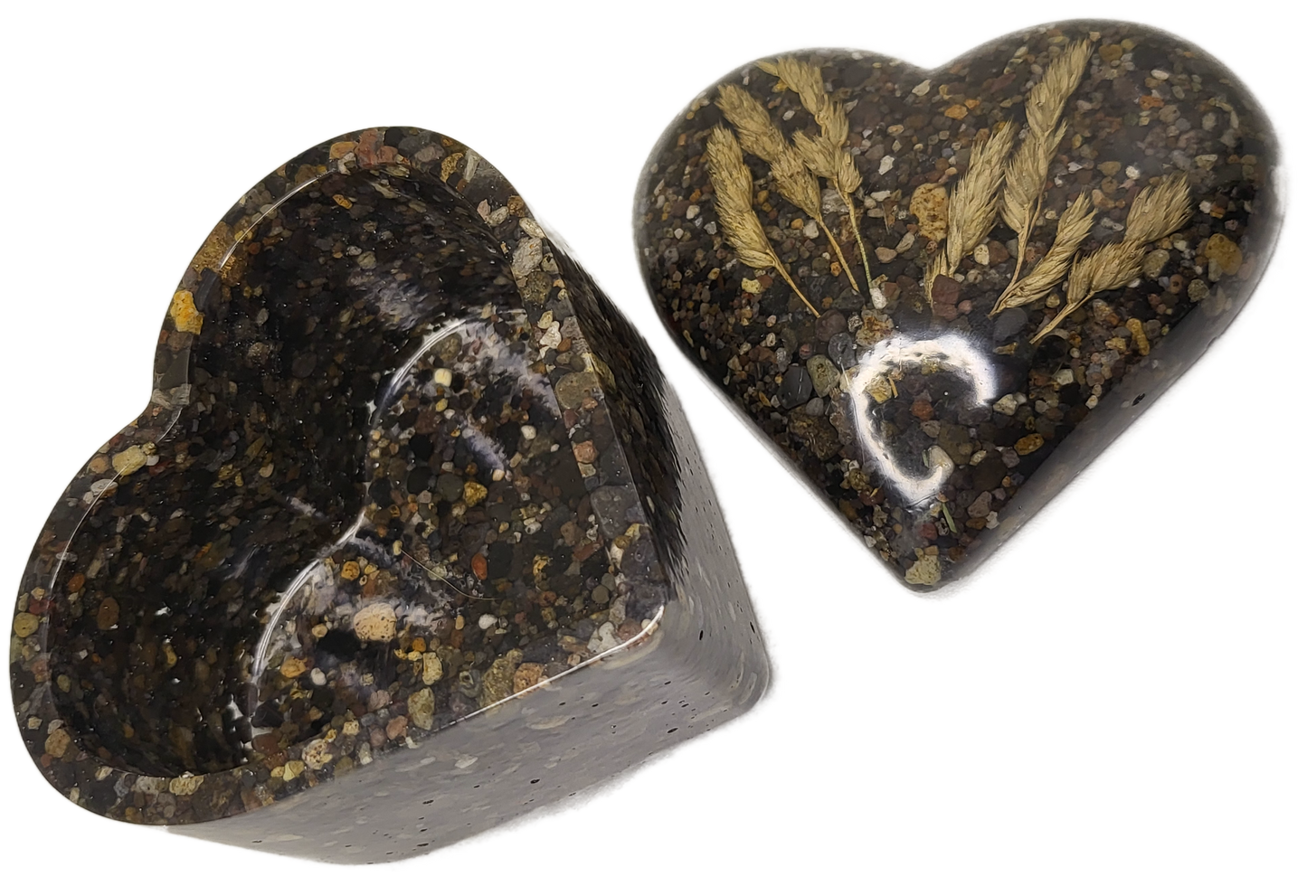 Rock pot heart with lid