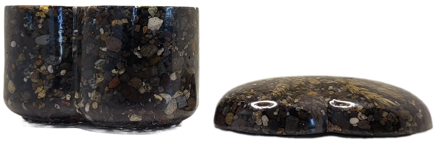 Rock pot heart with lid