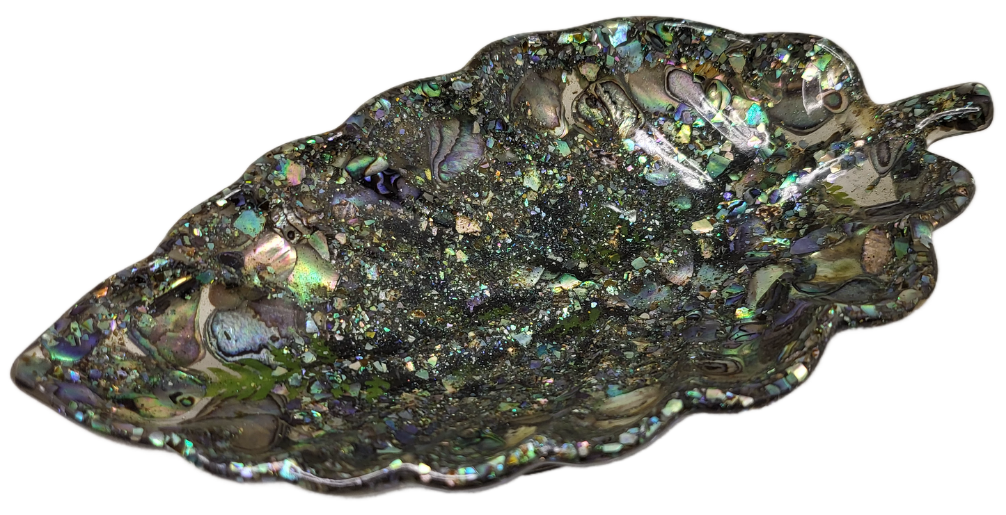 Leaf rock dish