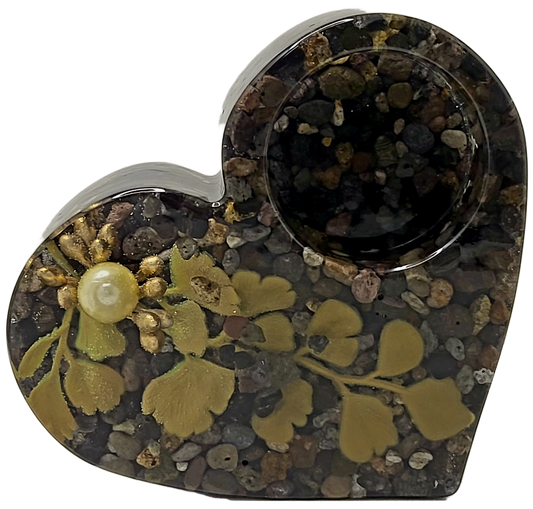 Tealight heart holder