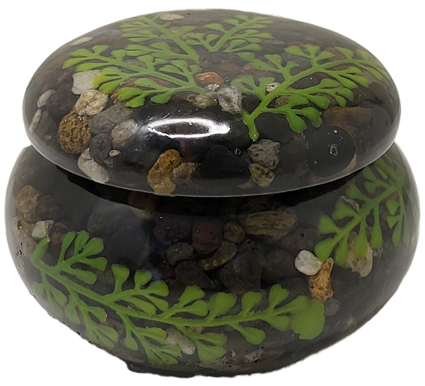 Pot with lid