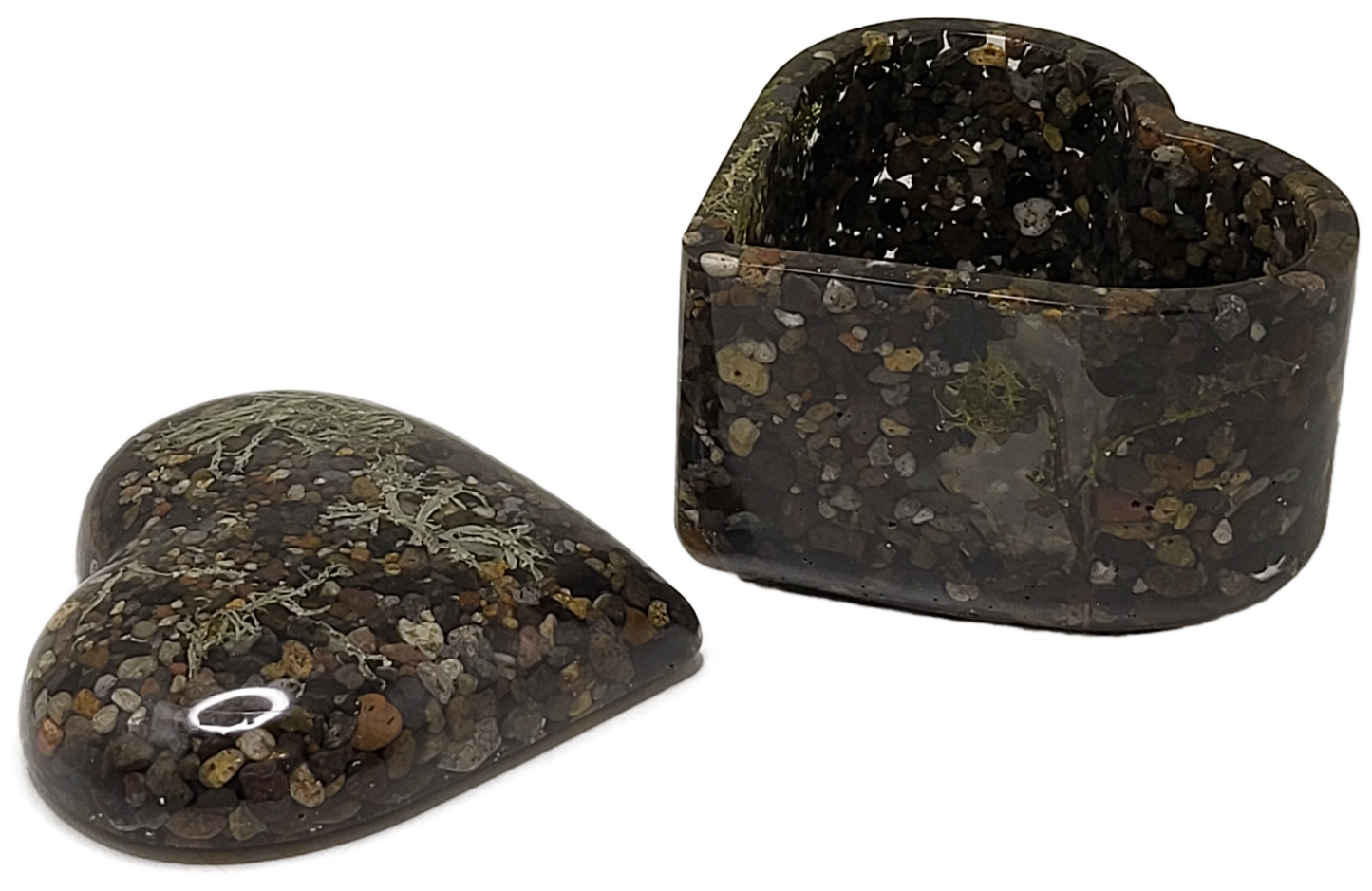Rock pot heart with lid