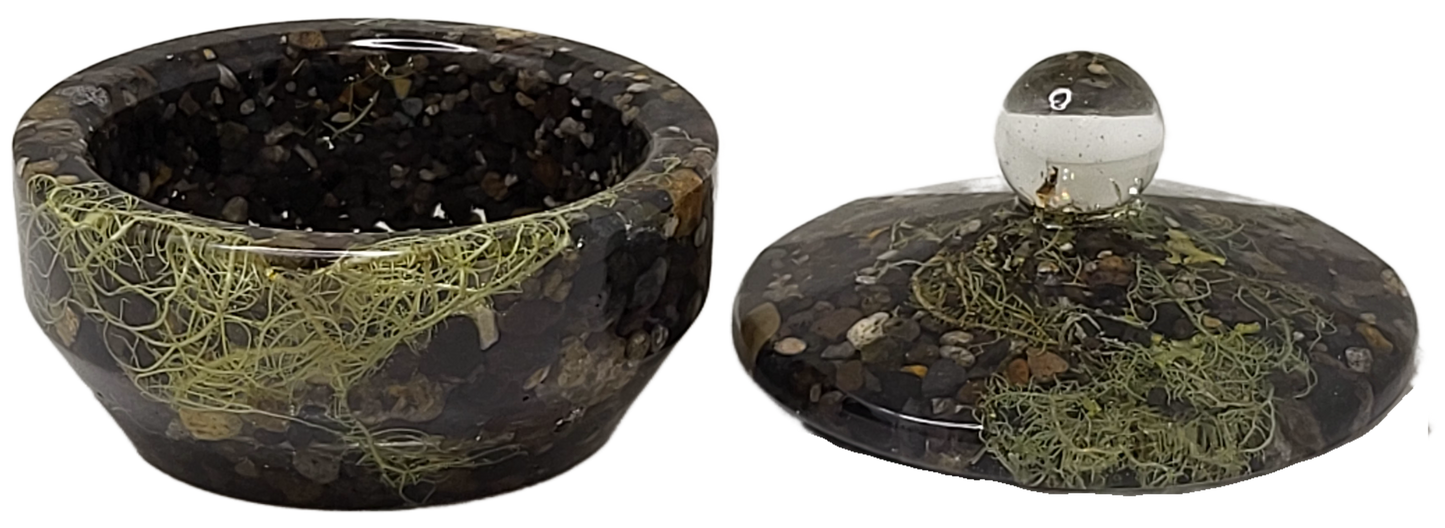 Rock pot with lid