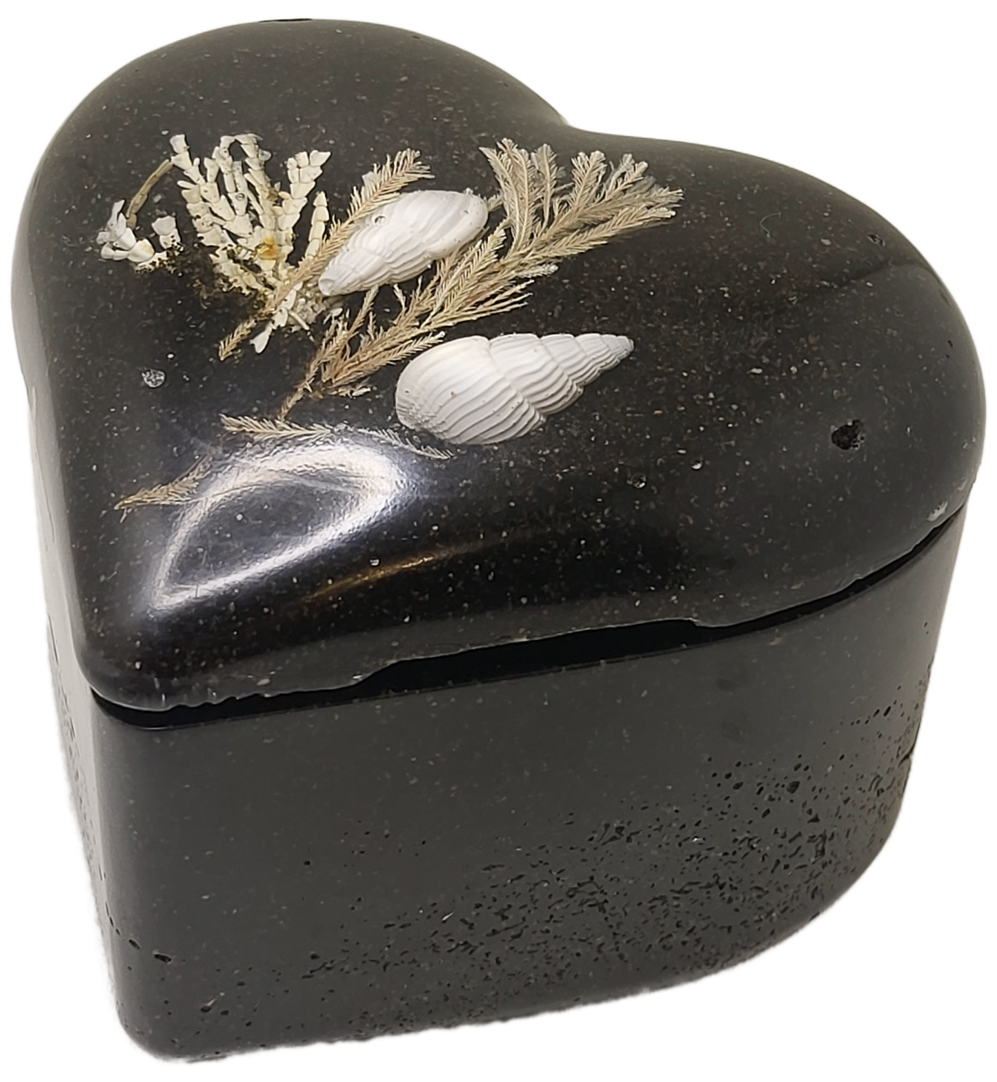 Rock pot heart with lid