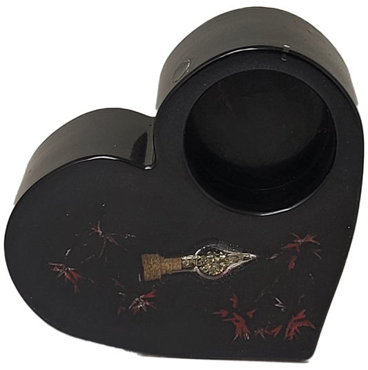 Tealight heart holder