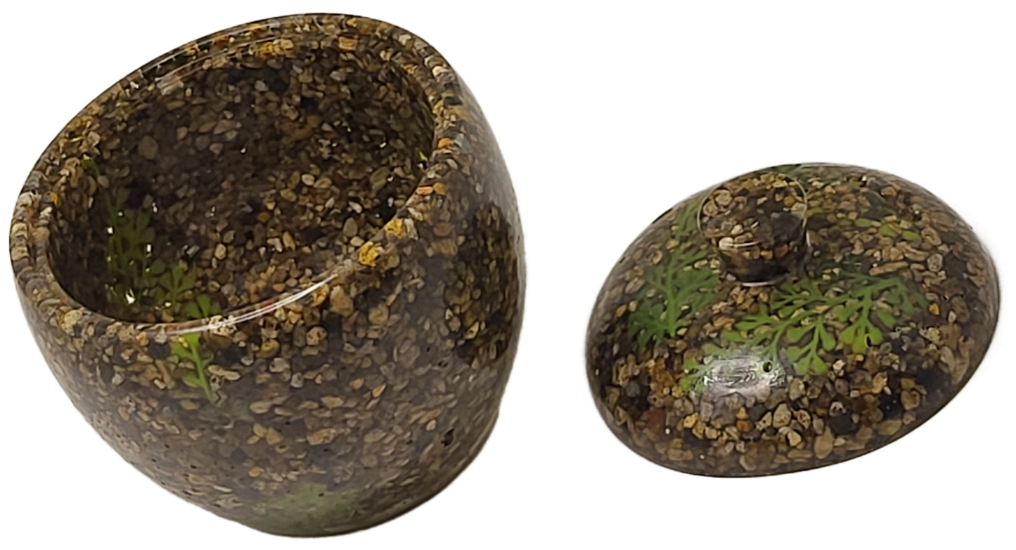 Rock pot with lid