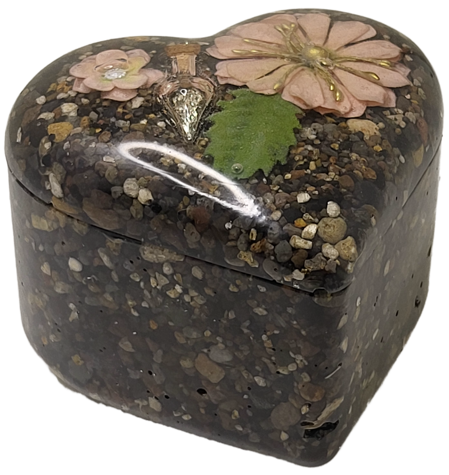 Rock pot heart with lid