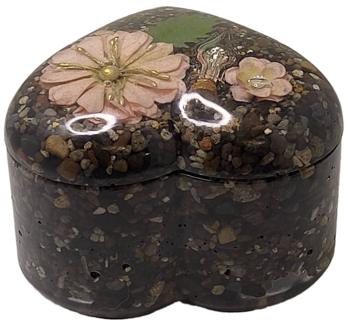 Rock pot heart with lid