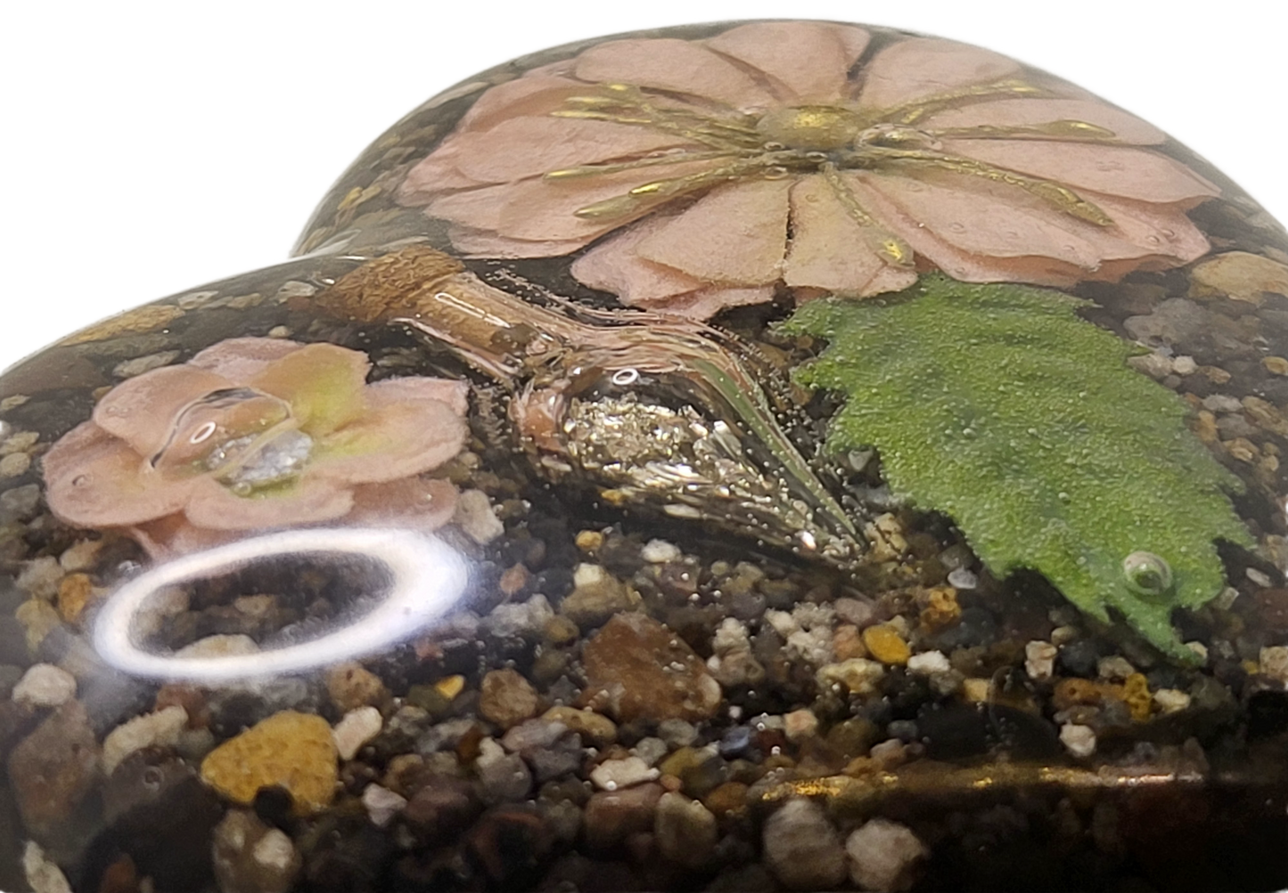 Rock pot heart with lid