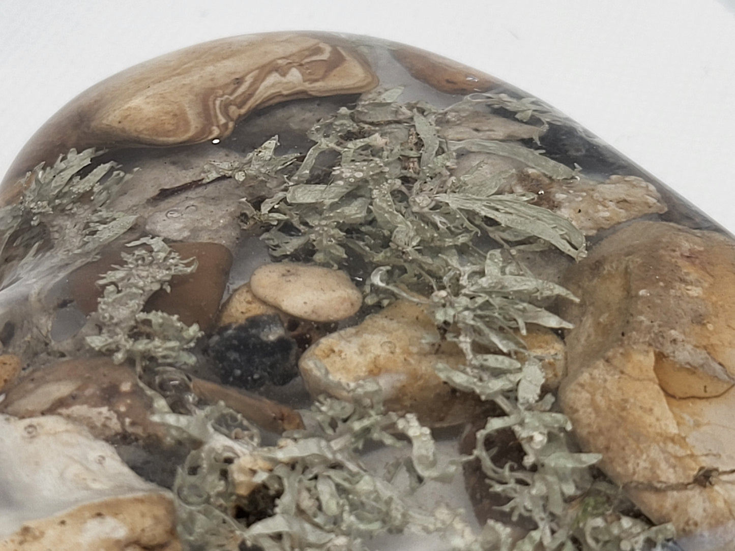 Rock pot heart with lid