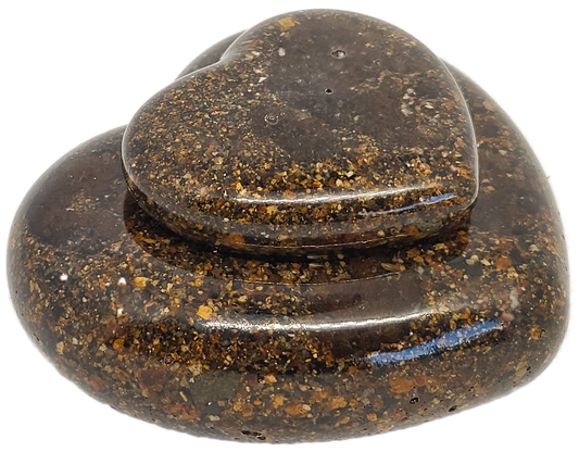 Rock pot heart with lid