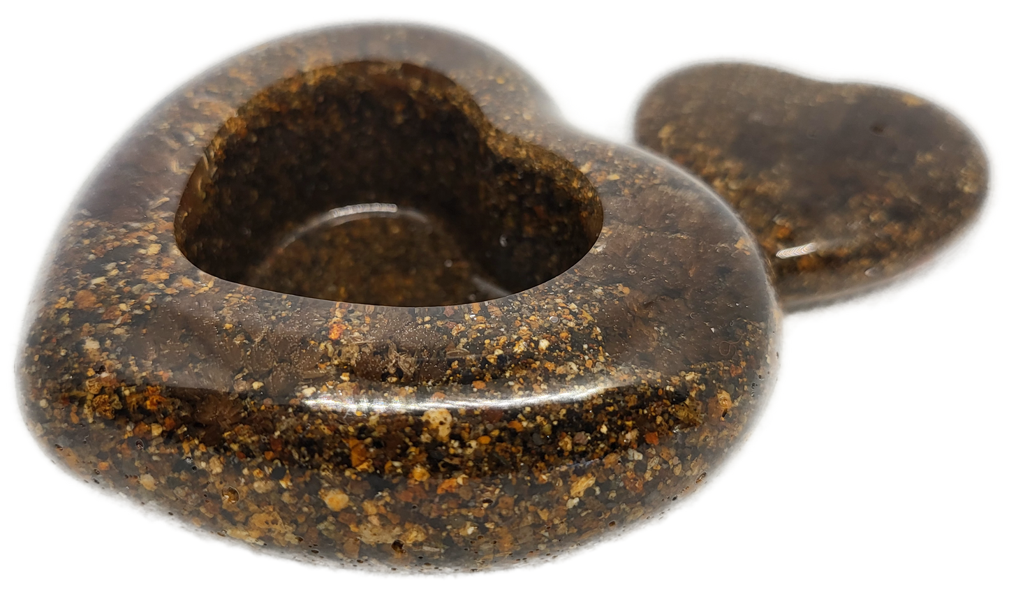Rock pot heart with lid