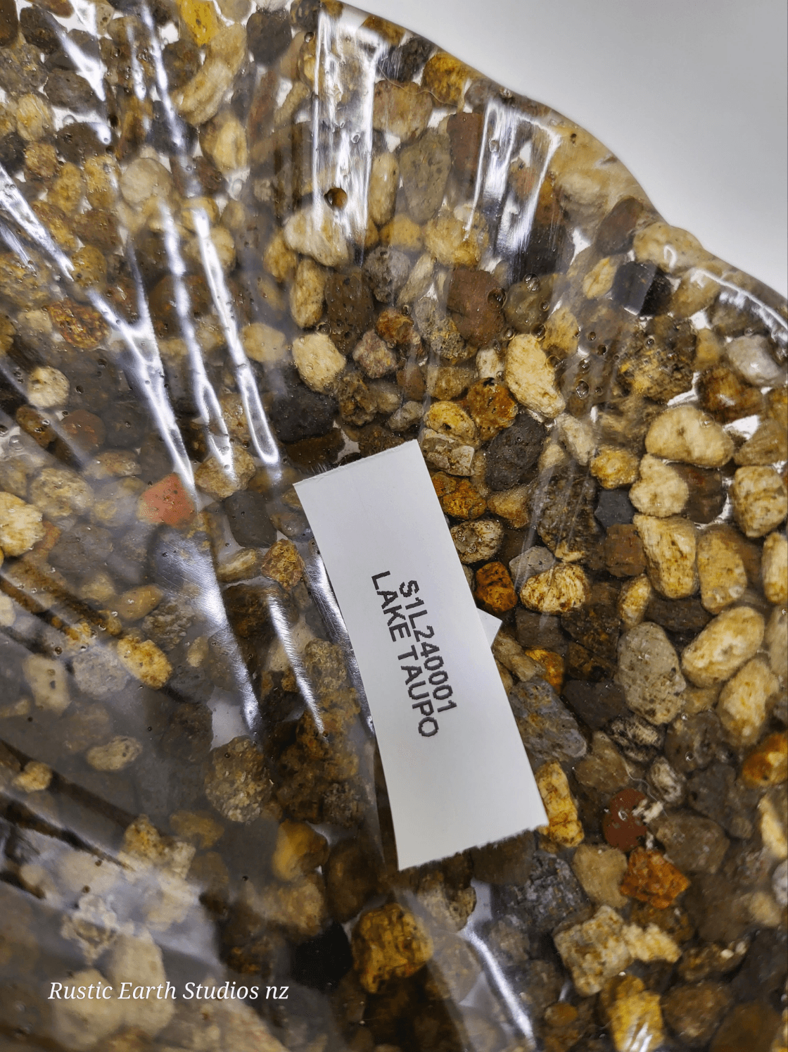 Leaf rock dish