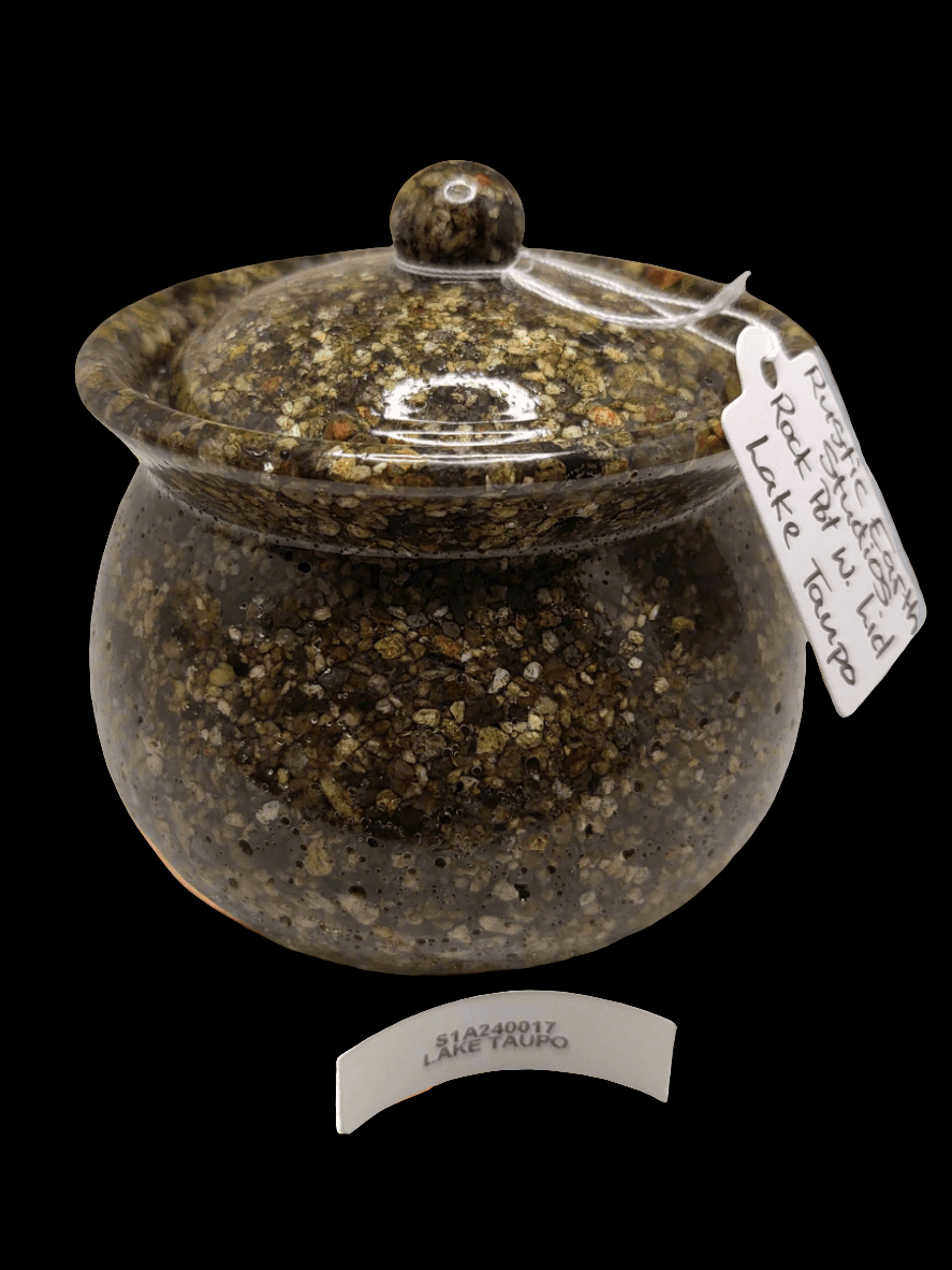 Rock pot with lid