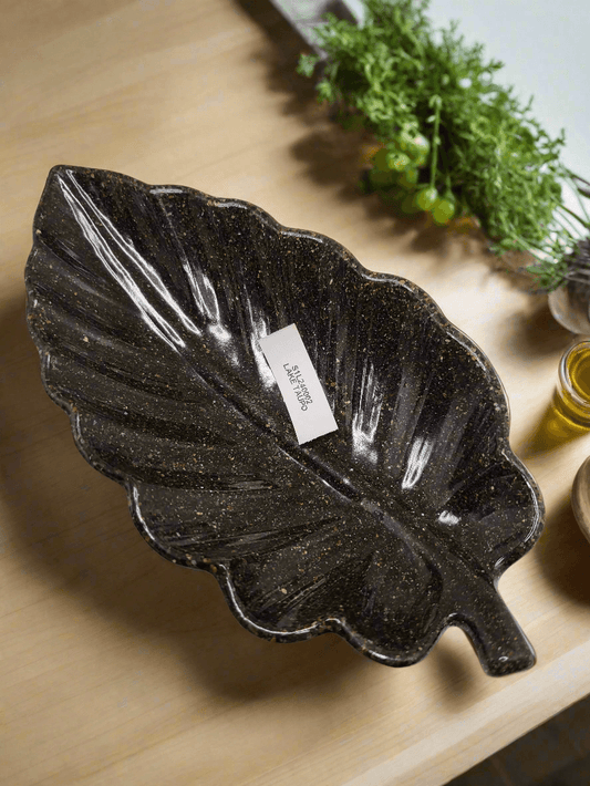 Leaf sand dish